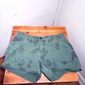 Supplies Women’s Floral Cargo Shorts